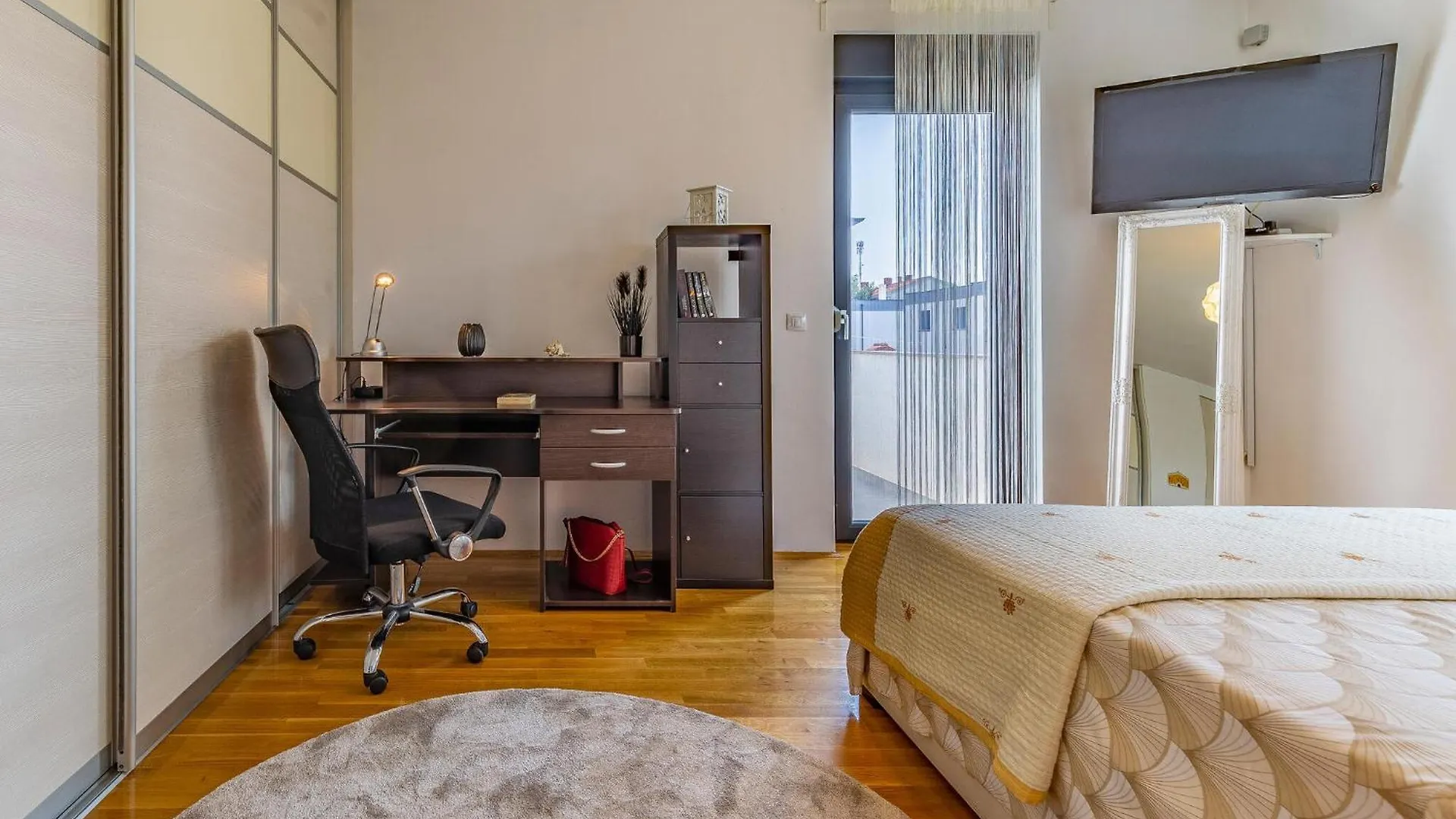 Awesome Home In Pula With Kitchen