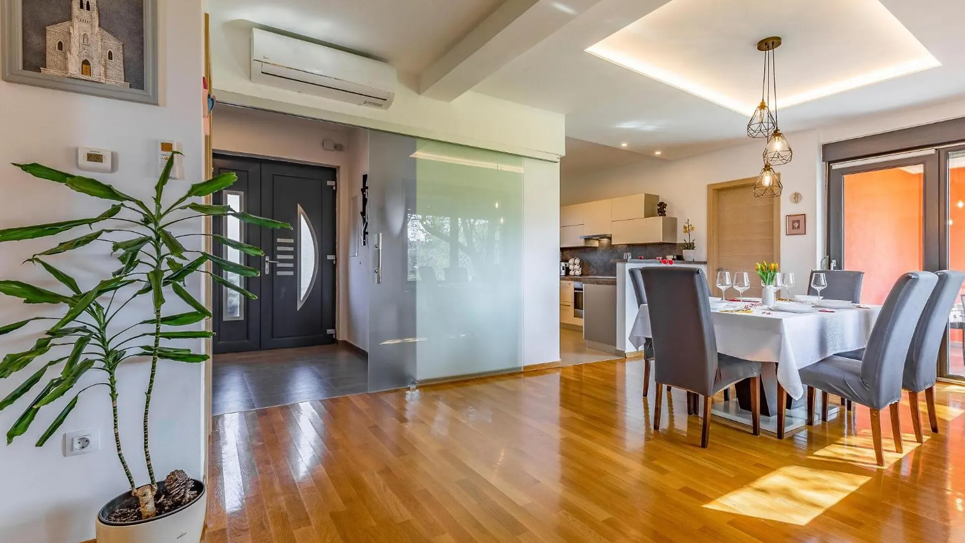 Awesome Home In Pula With Kitchen Prázdninový dům
