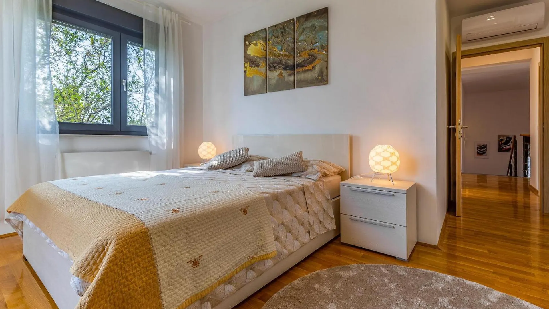 Awesome Home In Pula With Kitchen