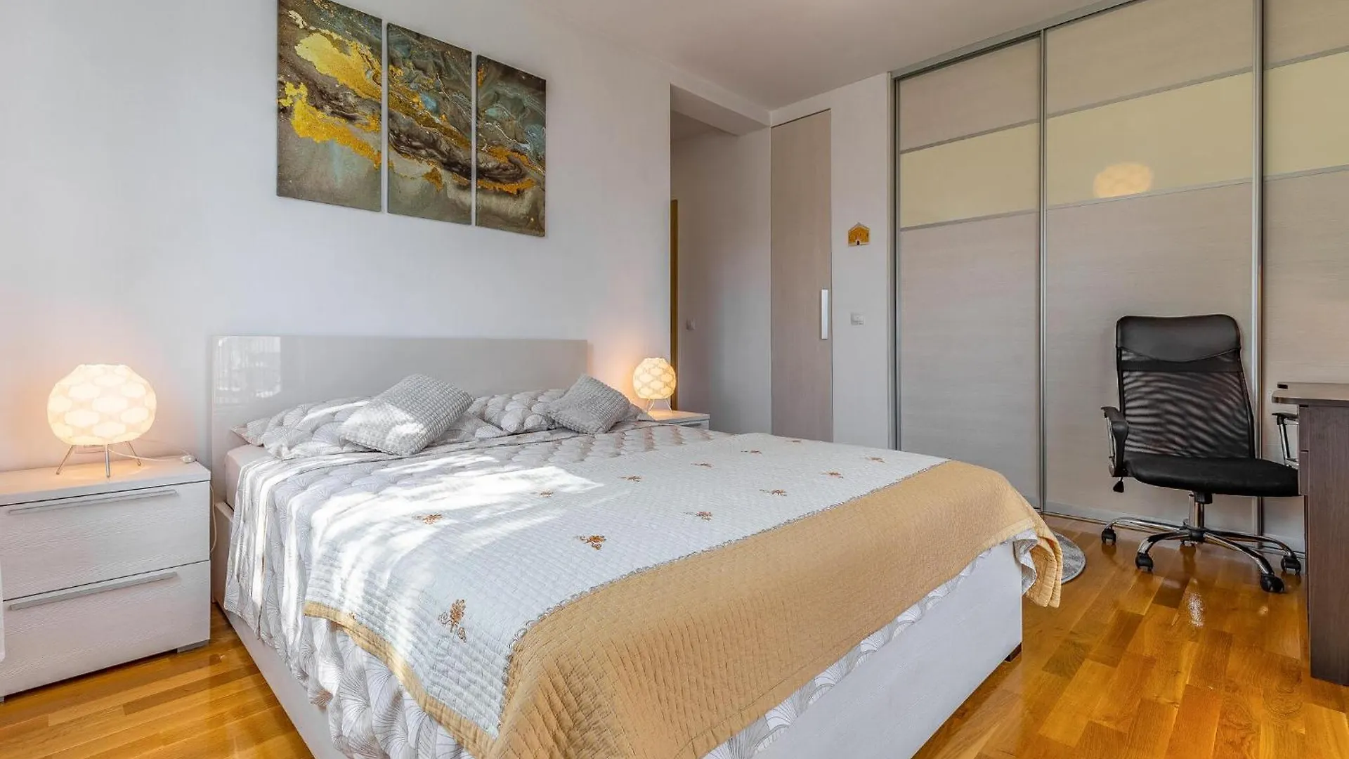 Awesome Home In Pula With Kitchen 0*,  Croatia