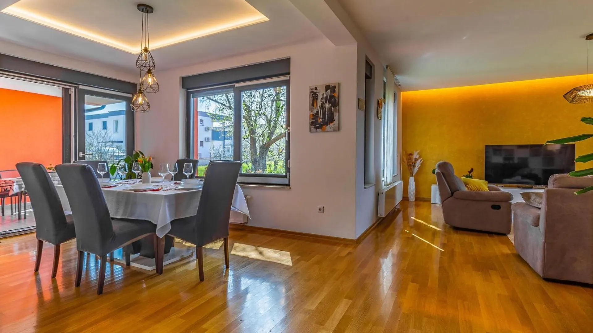 Awesome Home In Pula With Kitchen
