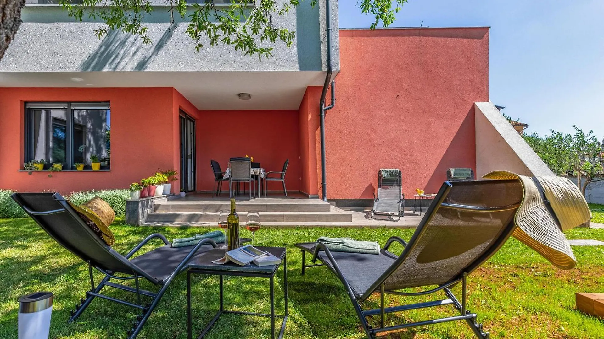 Holiday home Awesome Home In Pula With Kitchen