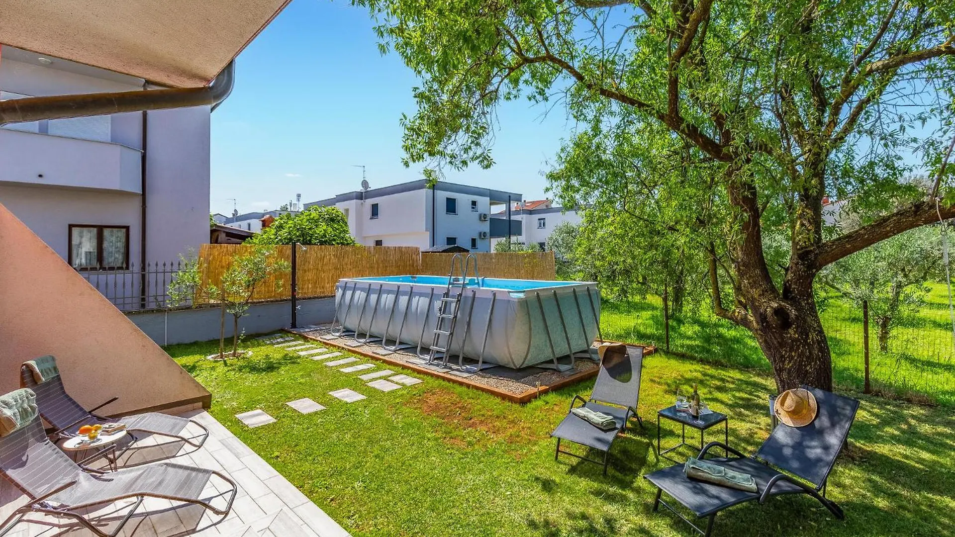 Holiday home Awesome Home In Pula With Kitchen