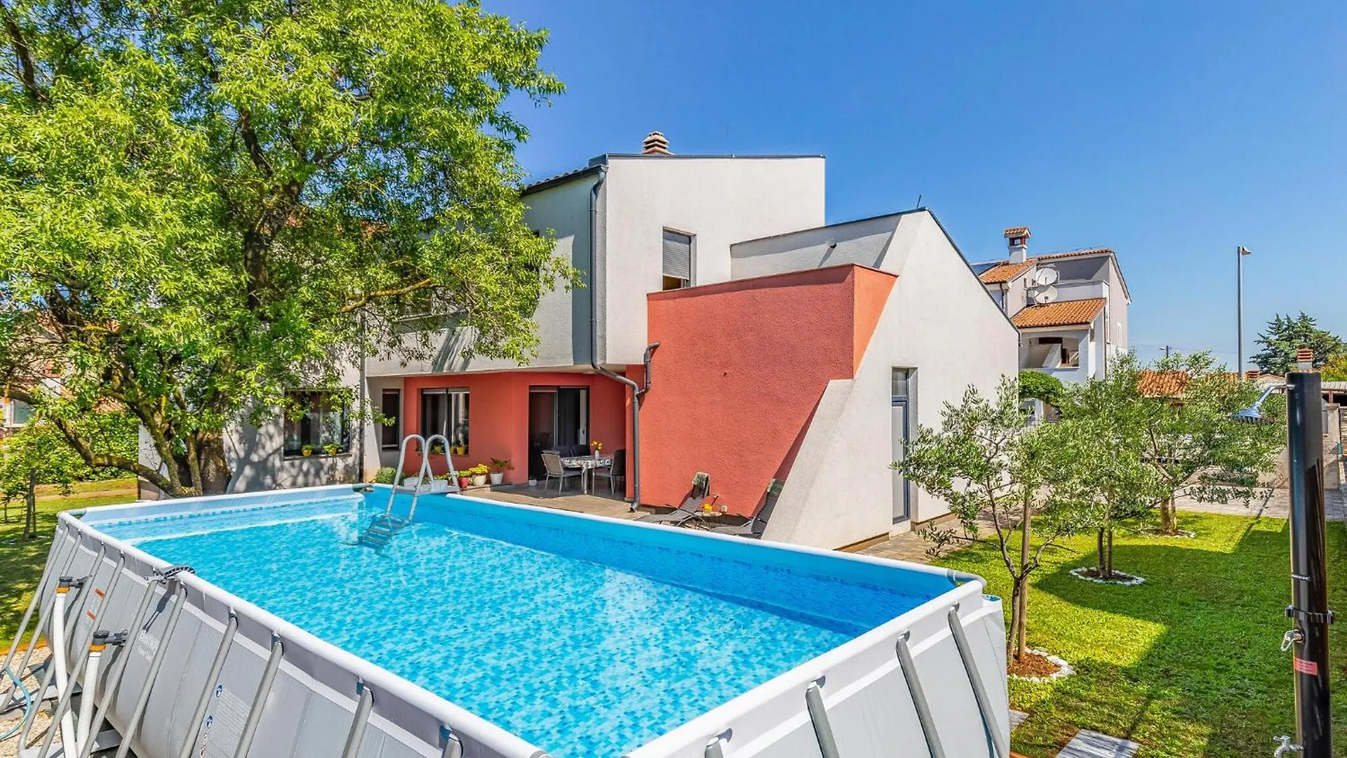 Awesome Home In Pula With Kitchen