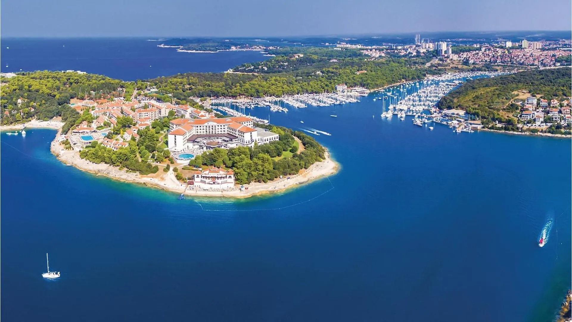 Awesome Home In Pula With Kitchen 0*,  Croatie